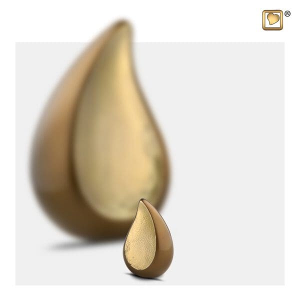 P581 TearDrop™ Medium Urn Bronze & Hmd Gold