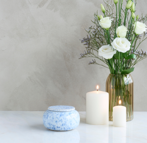 SERES mini – handgemaakte urne in wit & blauw gespikkeld keramiek