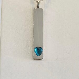 Ashanger met blauw hartje rvs