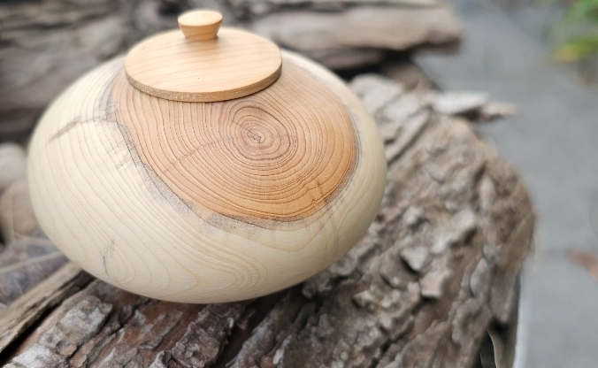 Houten mini urn taxus 0,1 liter